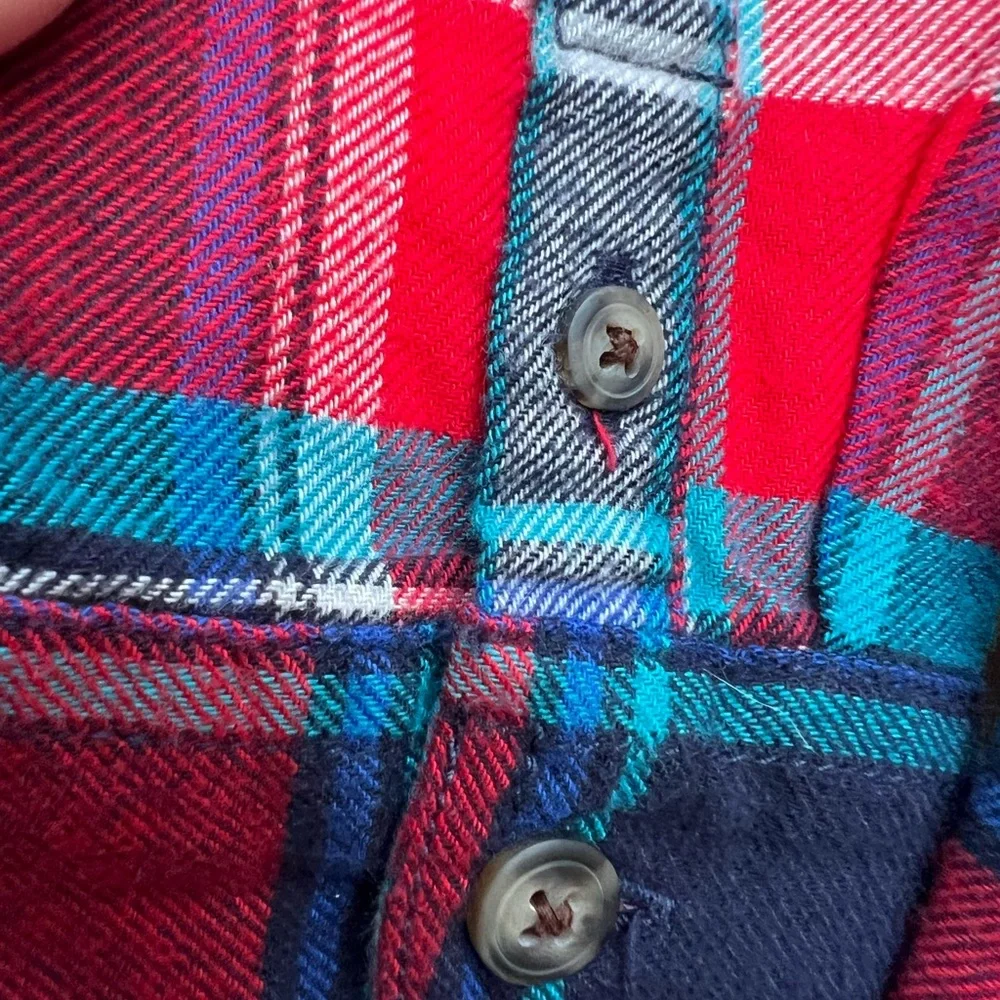 GYMBOREE red white and blue plaid button down long sleeve shirt Boys 5-6